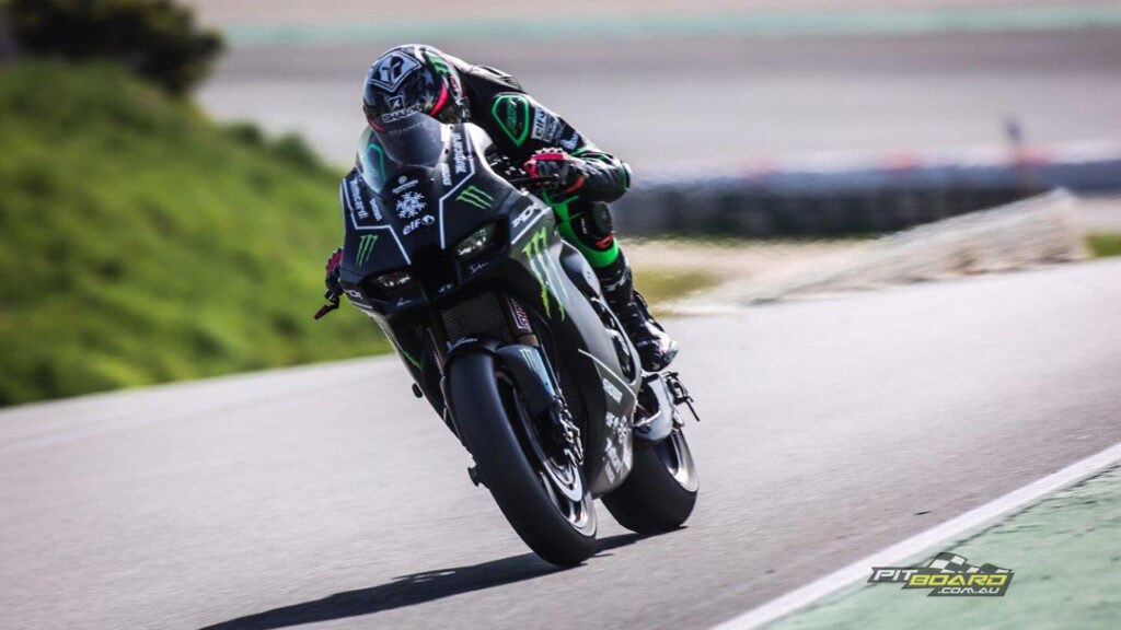 Alex Lowes (Kawasaki Racing Team WorldSBK) came home in fourth place as he looked at his outright performance on the ZX-10RR after hailing Tuesday’s running as one of his best days in Kawasaki colours.