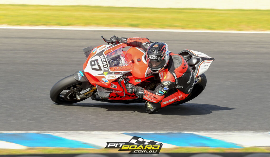 It was a battle of the Ducati's as Staring and Maxwell went head to head all weekend.