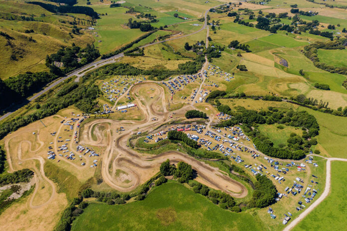 The FIM Oceania Women’s Motocross Cup will be held over three motos of 12 minutes plus one lap, which will be incorporated into the Woodville senior women’s races. The team which has the lowest score will be declared the winner.